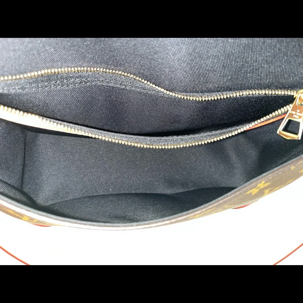 🔥Authentic Louis Vuitton Diane 🔥 - Picture 7 of 8